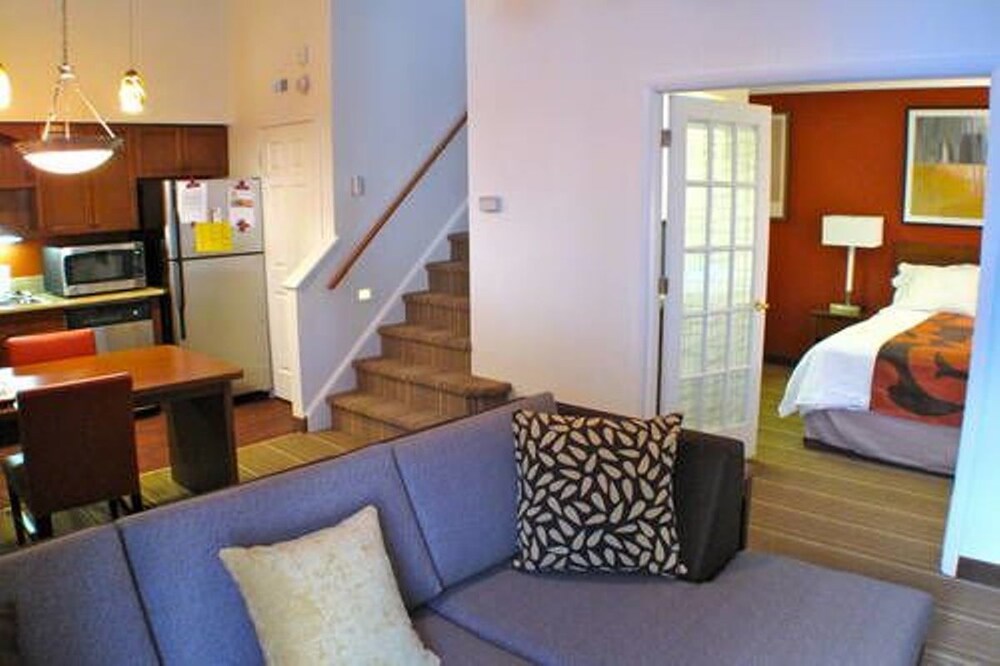 Albany Airport Inn and Suites - photo 12