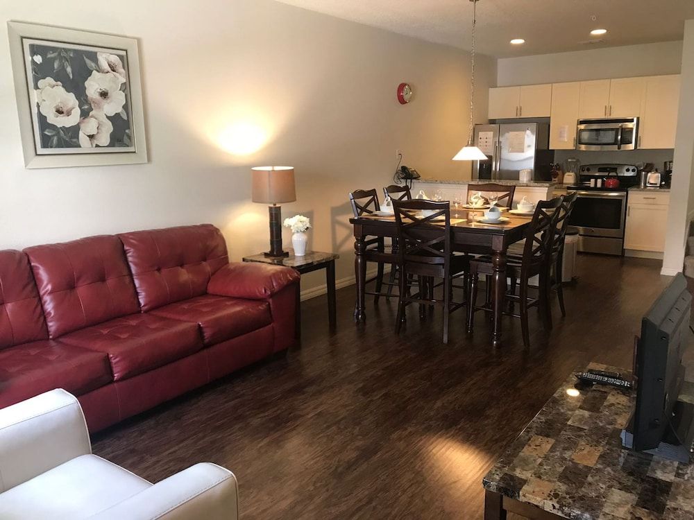 3 Bedrooms 2 Bathrooms Lucaya Village 22 103 - photo 13