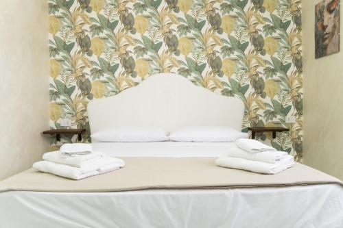 Blessing room 4 — 4-Star Luxury Hotel in Naples, Italy