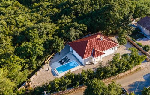 2 Bedroom Pet Friendly Home In Zestilac — 5-Star Luxury Hotel in Dobrinj, Croatia