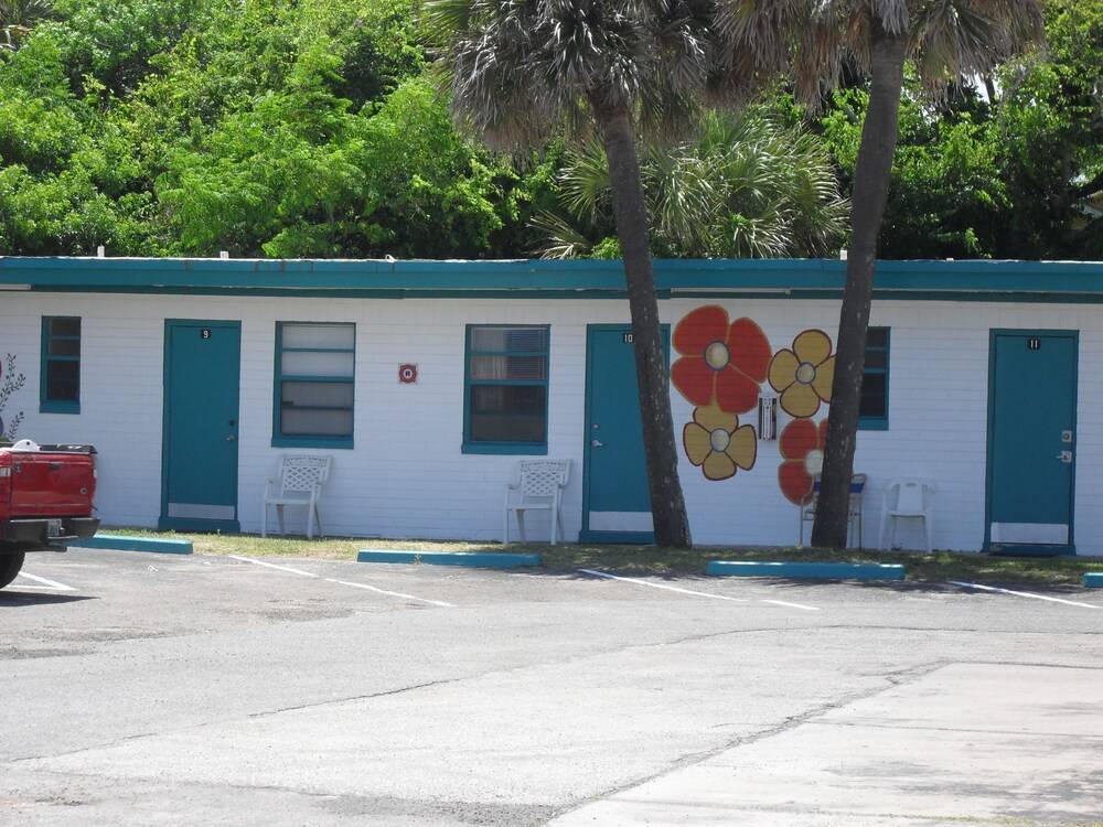 Shore Winds Motel - photo 59