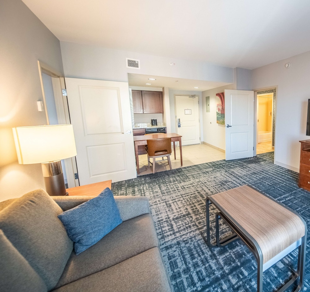 Homewood Suites by Hilton Rochester Mayo Clinic Area Saint Marys - photo 20