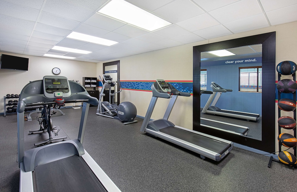 Hampton Inn & Suites Madisonville - photo 30