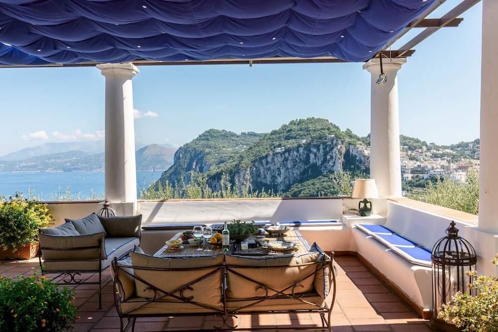 Villa Ginestra by Elite Villas — 4-Star Luxury Hotel in Capri, Italy