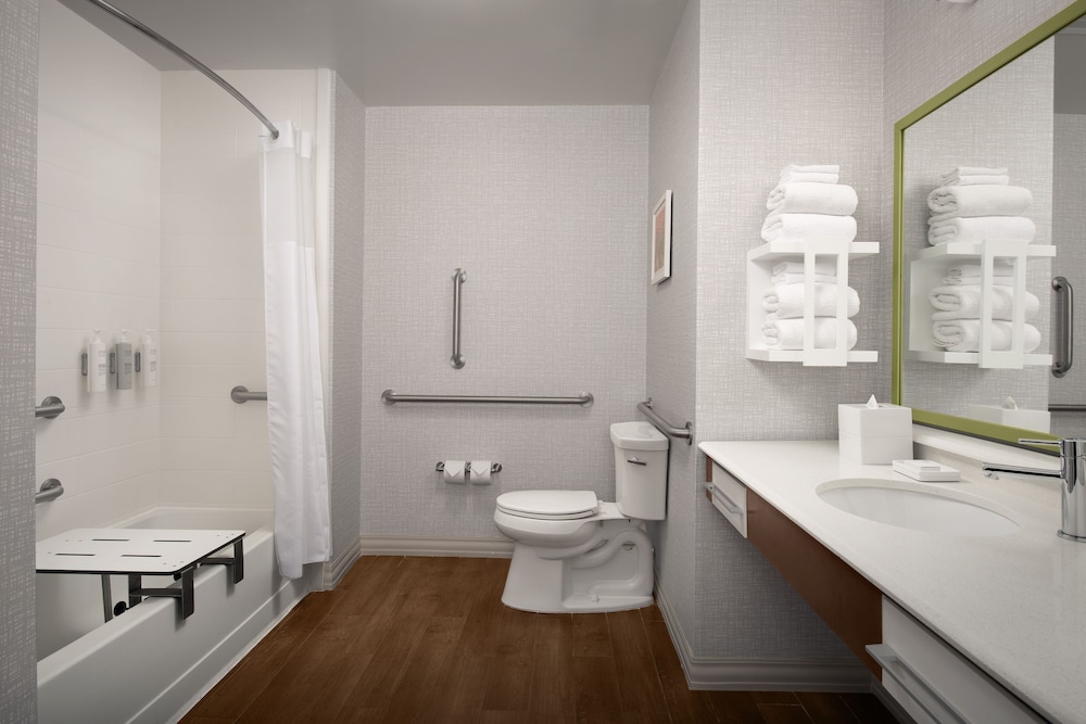 Hampton Inn & Suites Orangeburg - photo 22