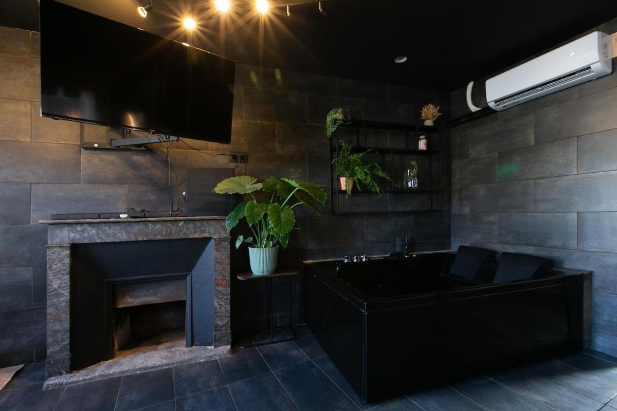 La Cachette du Couvent Balneo Patio — hotel in Pontivy