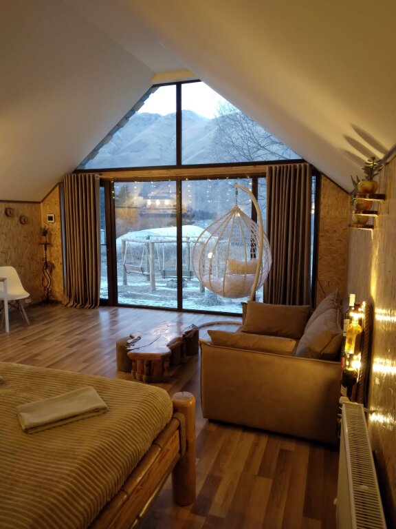 Kazbegi cottages qabarjina