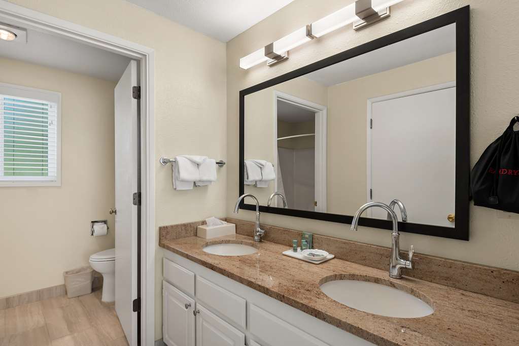 Best Western Inn At Face Rock - photo 29