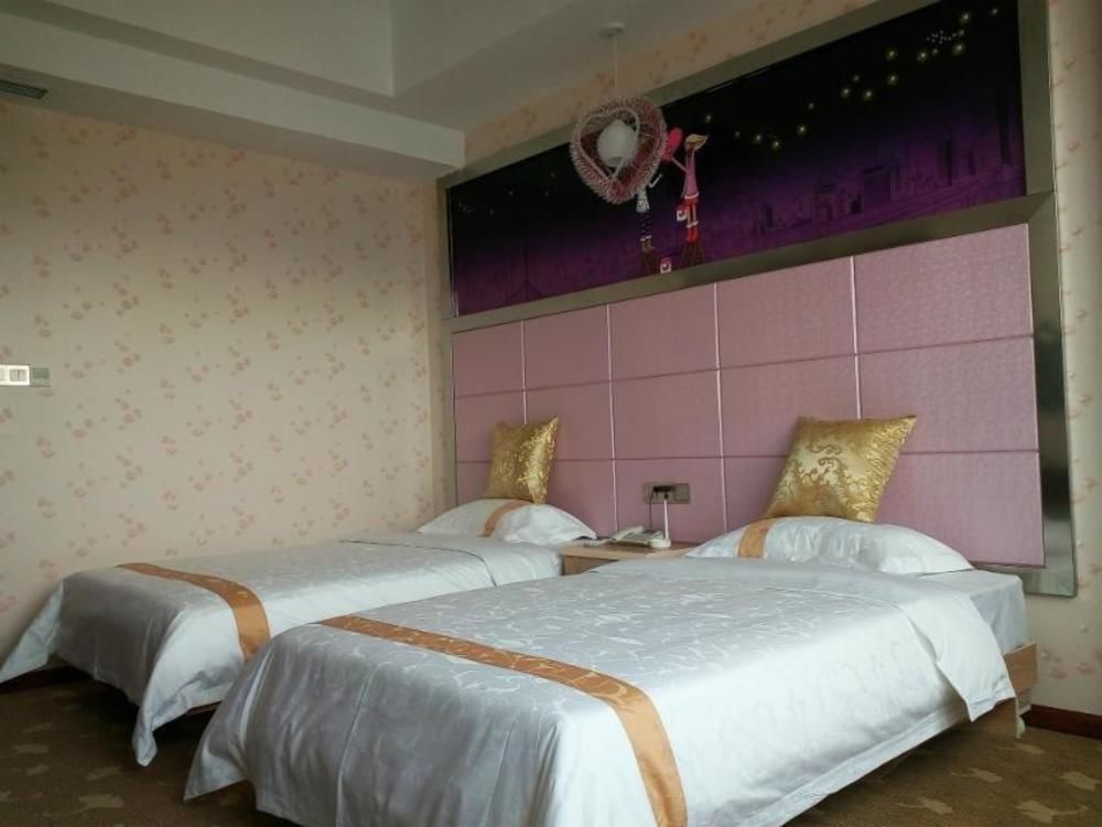 Kaifeng Hotel — hotel in Guangyuan