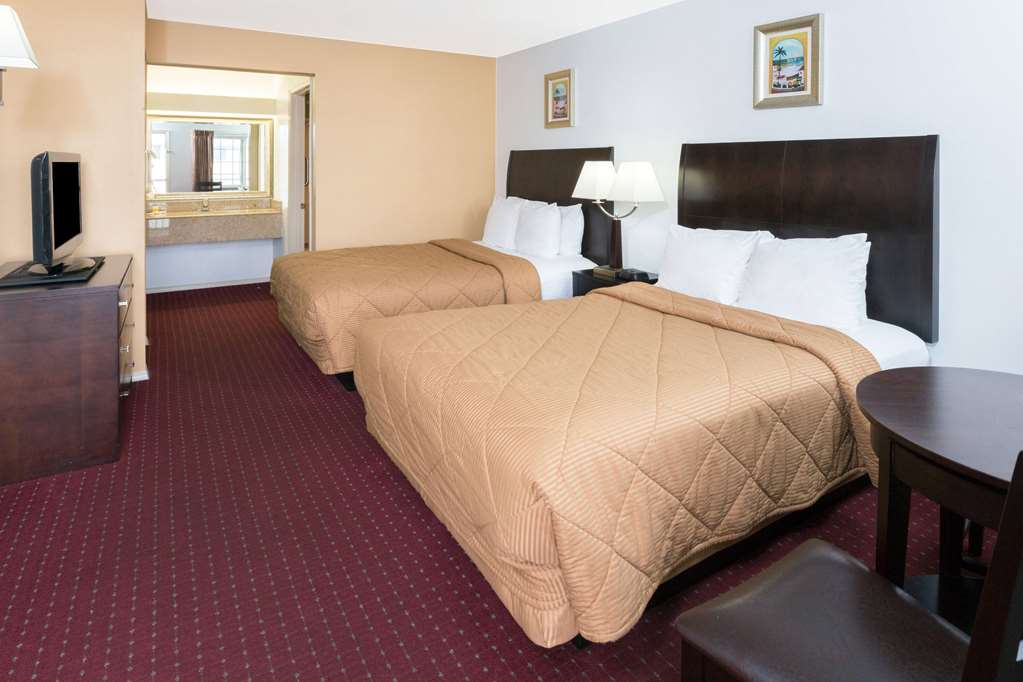 Days Inn by Wyndham Newport OR - photo 12