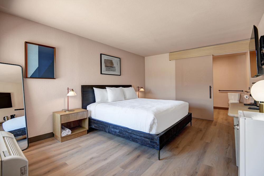 The Dunes Hotel - photo 18