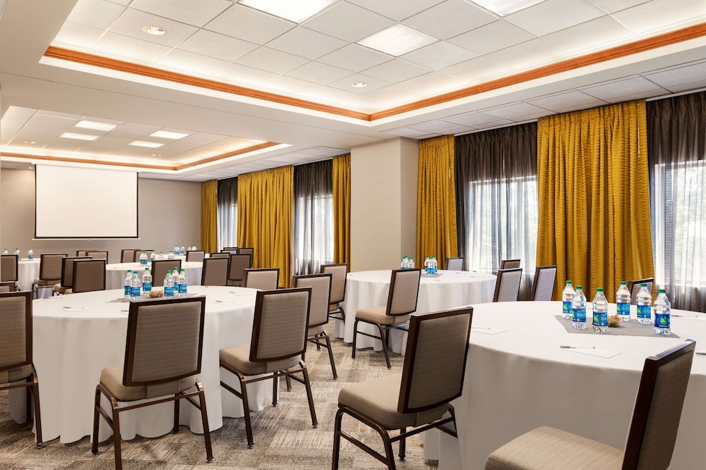 Hampton Inn & Suites Denver Cherry Creek - photo 31