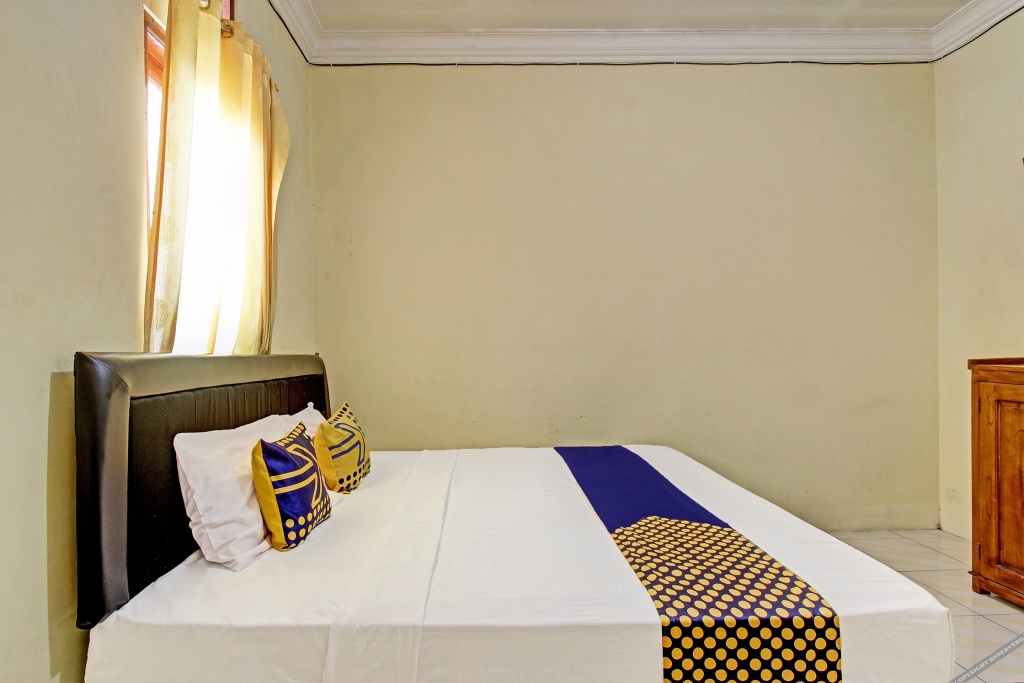 Spot On 91850 Hotel Citra Indah in Karanganyar, Indonesia