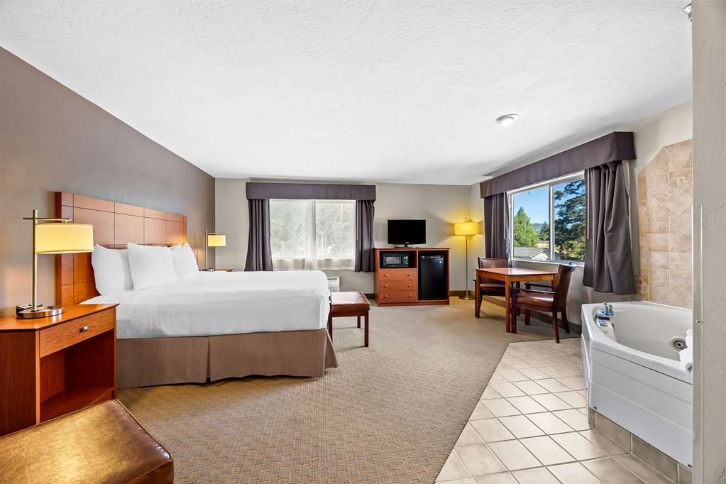 Best Western Inn At The Rogue - photo 3