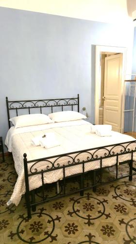 Saranton House Catania city — 4-Star Luxury Hotel in Catania, Italy