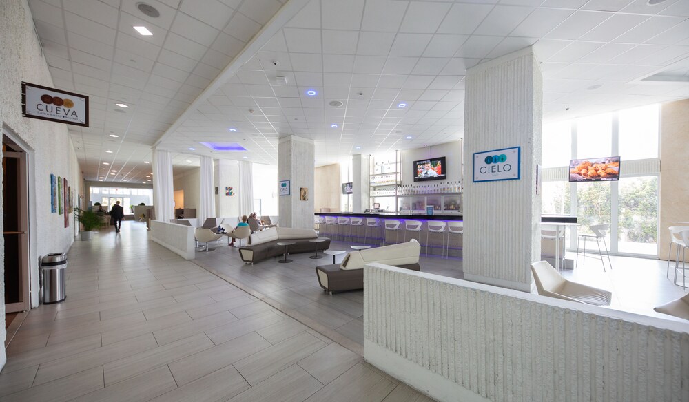 Esj Towers — 4-Star Luxury Hotel in Carolina, Puerto Rico