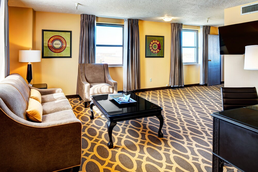 Bigelow Hotel and Residences Ascend Hotel Collection - photo 49