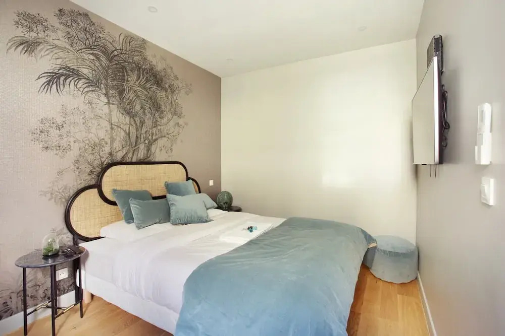 Studio With AC Center of Paris — 4-Star Luxury Hotel in Paris, France