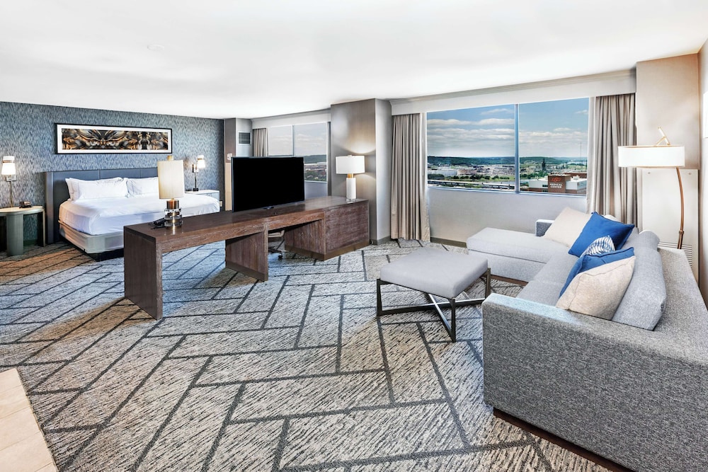 DoubleTree by Hilton Tulsa Downtown - photo 46