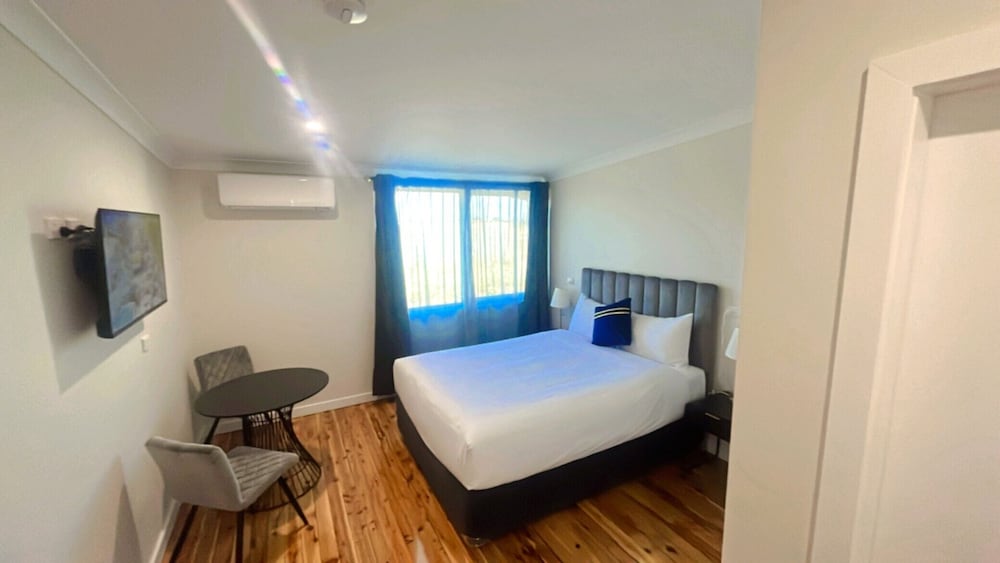 Seven Inn in Wagga Wagga, Australia