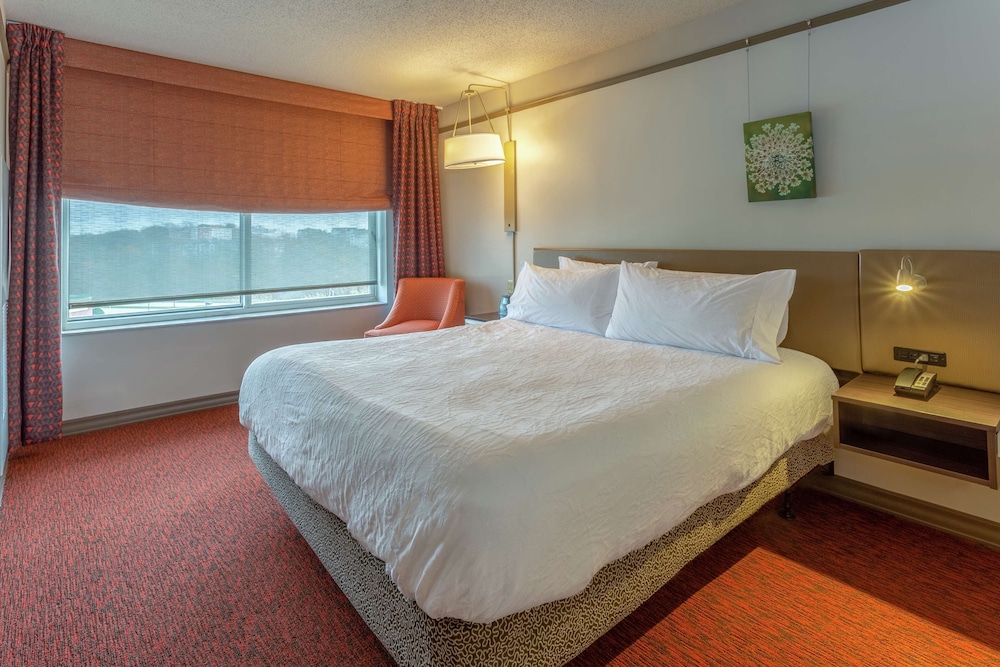 Hilton Garden Inn Owings Mills - photo 9