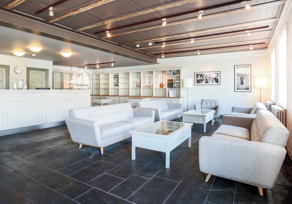 Fosshotel Eastfjords — Reydarfjoerdur — photo 4