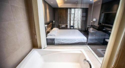 Crystal Orange Hotel Wuxi Nanchang Street in Wuxi, People's Republic of China