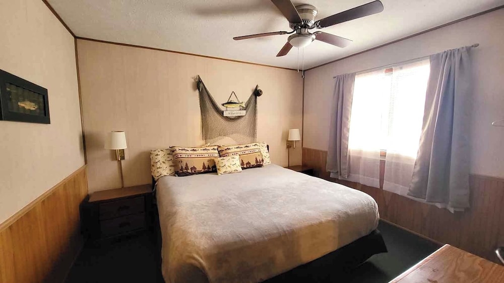 Hunter's Friend Resort - photo 12