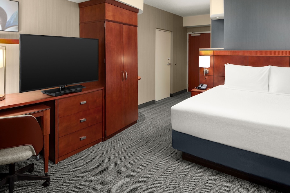 Courtyard by Marriott Winchester - photo 8