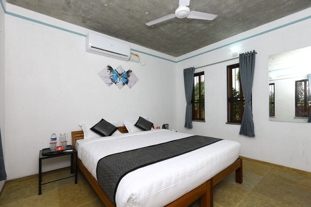 OYO 10054 near Auroville Beach in Tindivanam, India