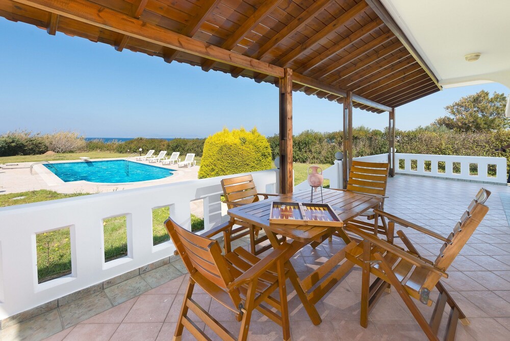 Villa Sunset Paradise — 4-Star Luxury Hotel in Rodos, Greece