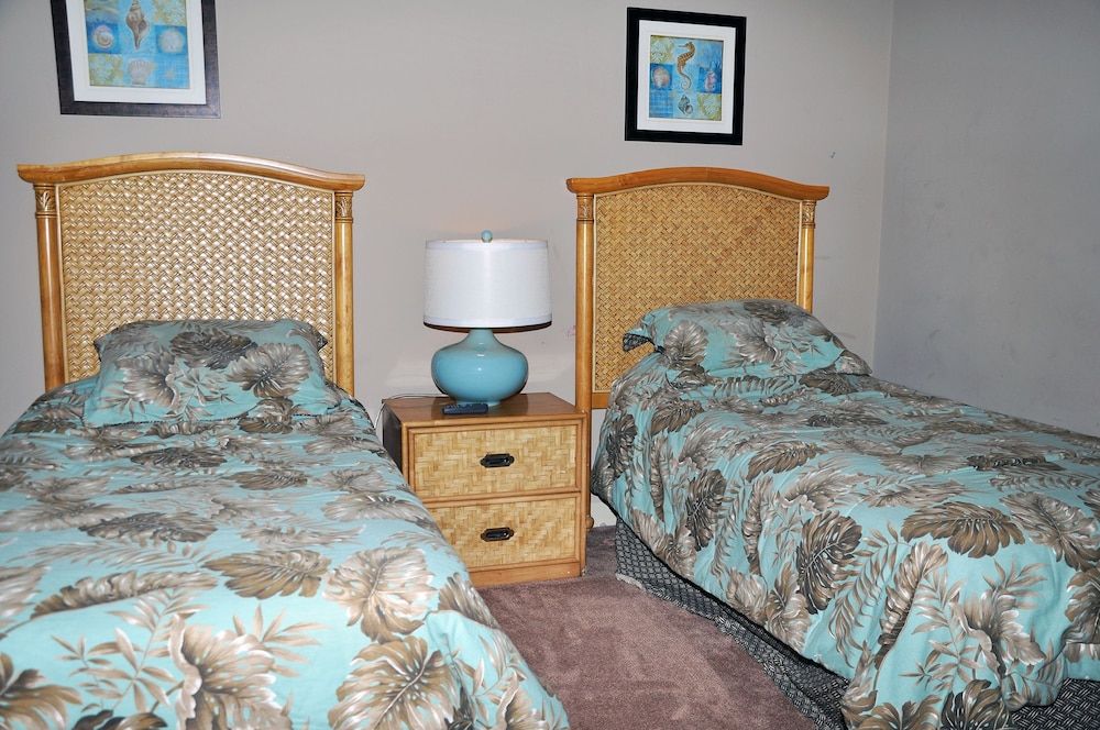 Springs Towers Unit 1003 - photo 10