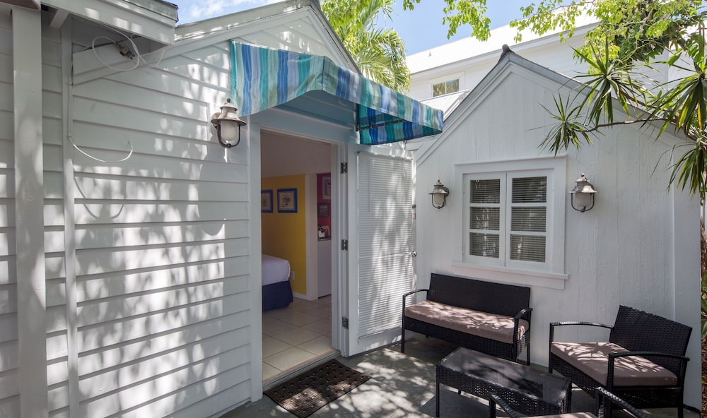 Wicker Guesthouse - photo 83