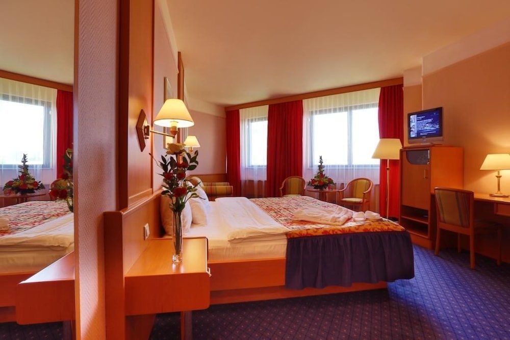 Atrium Palace Hotel — Yekaterinburg — photo 5