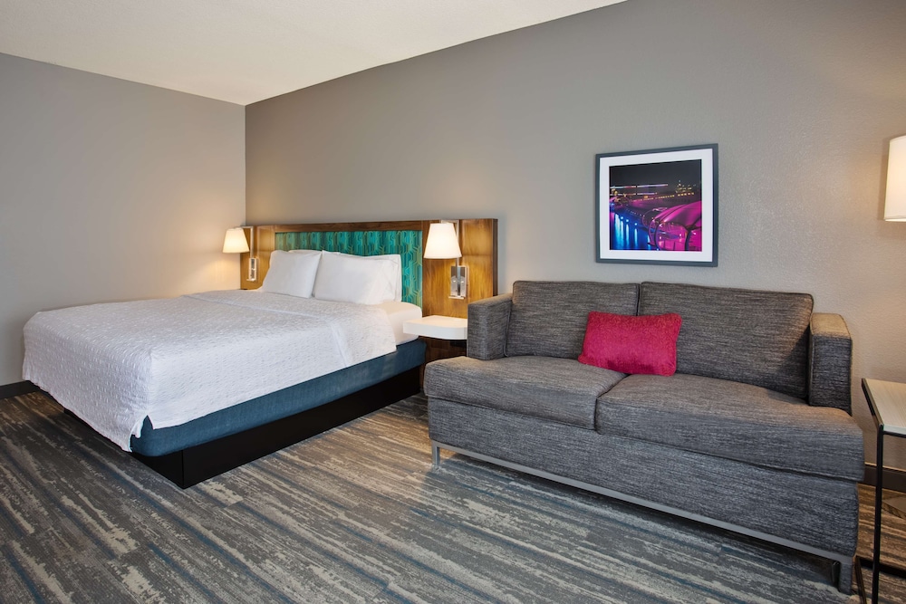 Hampton Inn & Suites Tampa East - photo 18