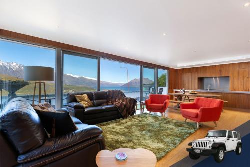Luxe Home on the Hill — 4-Star Luxury Hotel in Queenstown, New Zealand