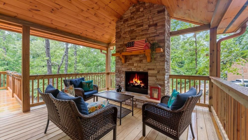 Buck s Bear Lodge beautiful Coosawattee Resort - photo 13