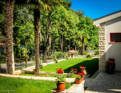 Holiday Home Sofia — 4-Star Luxury Hotel in Porec, Croatia