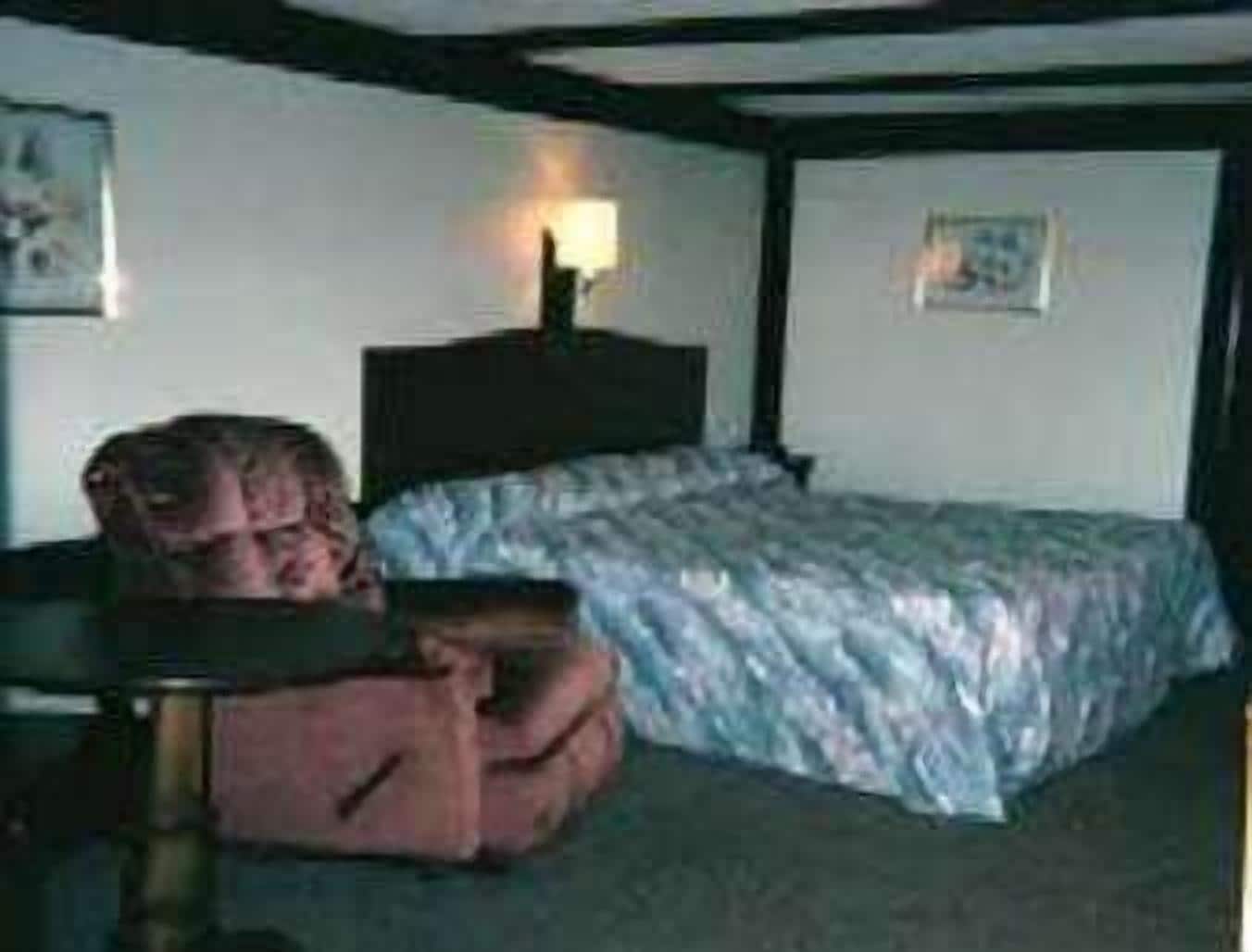 Knights Inn Somerset - photo 6
