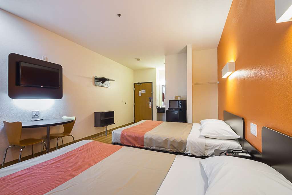 Motel 6 Dallas Irving DFW Airport South - photo 13