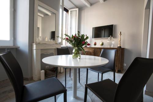 Trevi Luxury Maison — 4-Star Luxury Hotel in Rome, Italy