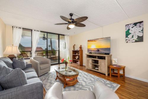 Kona Pacific C618 Top Fl Seaview With Ac Elevator — Kailua Kona
