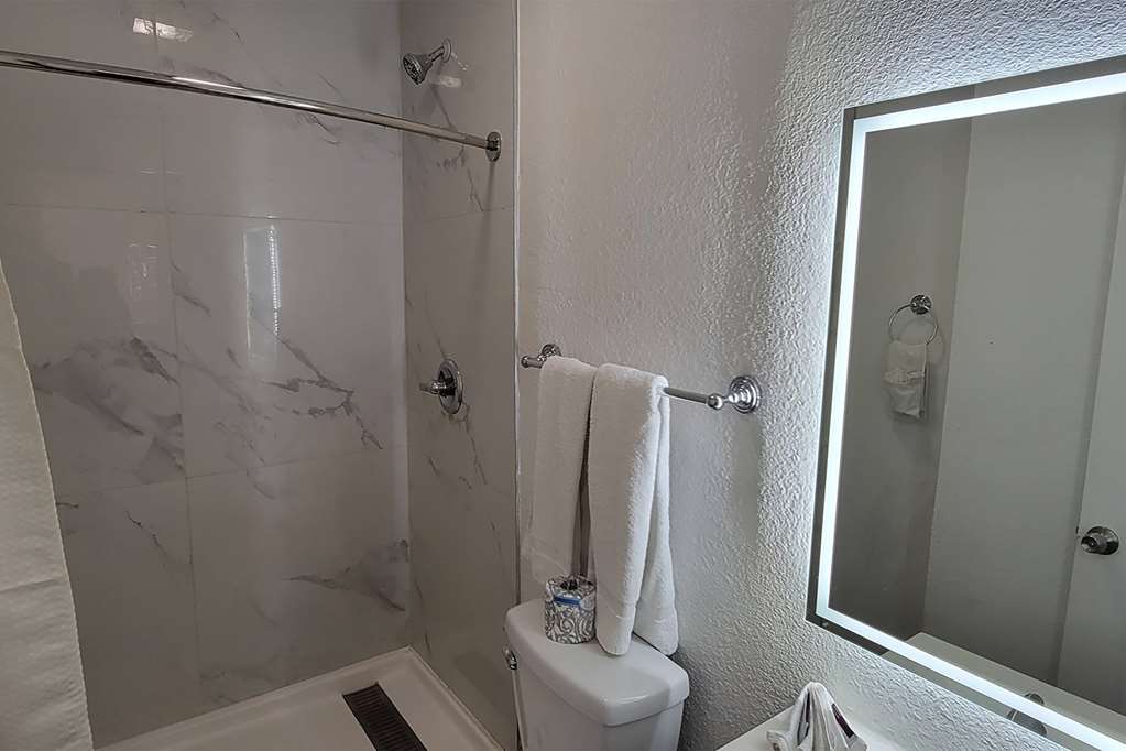 Super 8 by Wyndham El Centro North - photo 12