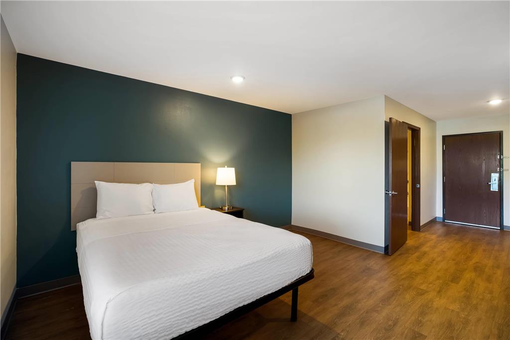 WoodSpring Suites Orlando West Clermont - photo 7