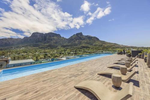 Luxury apartment in Newlands