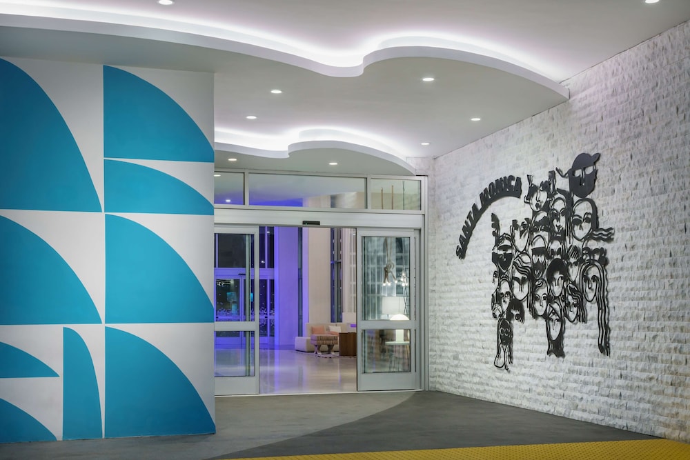 Hampton Inn & Suites Santa Monica - photo 41