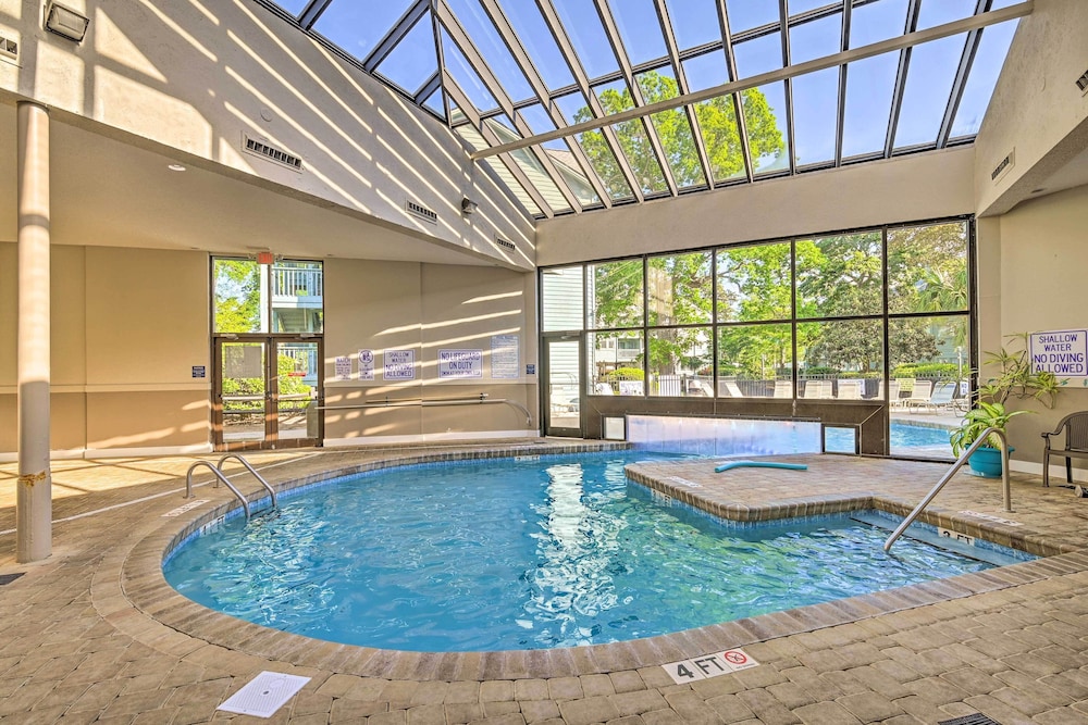 Pool & Ocean View: Myrtle Beach Resort Condo - photo 25