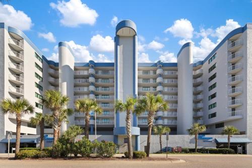 Beautiful Resort in Westwinds 2BD near Hawaiian Rumble Golf and Batting Cages in Myrtle Beach, United States