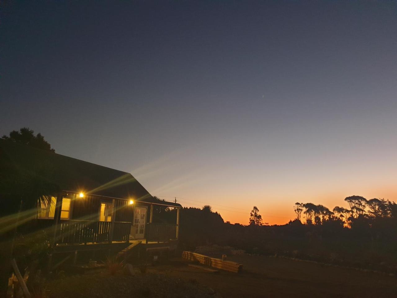The Blackhouse Cottage — 4-Star Luxury Hotel in Hokitika, New Zealand