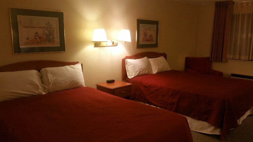 Bent Fort Inn - photo 6